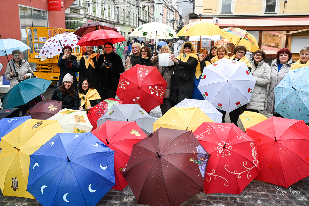 S Festivalom dežnikov odprli srca Celjanov