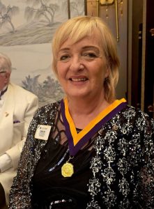 Priznanje Ambassador of a Good Will Loreni Hus po dvoletni funkciji mednarodne Lions direktorice v Lions International